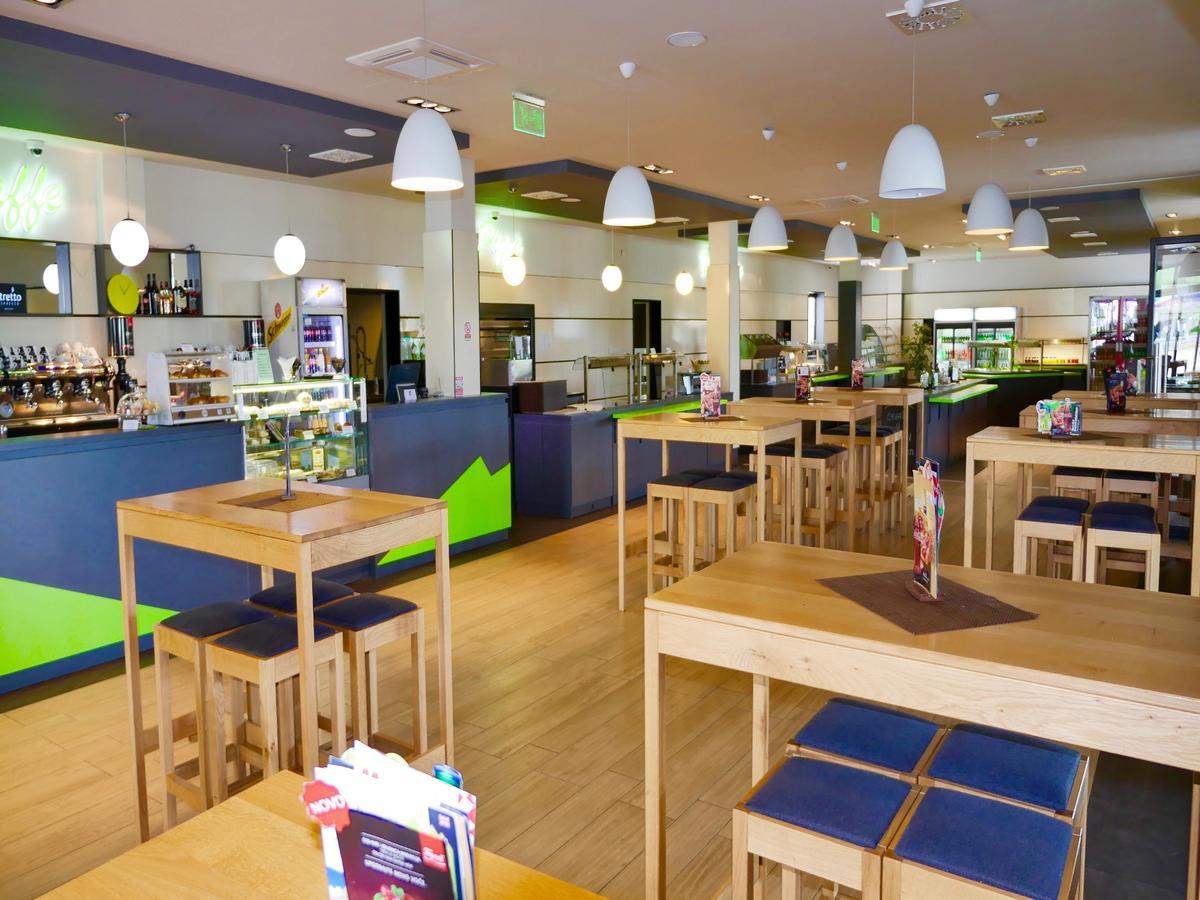 Hotel Lika Sjever Brinje エクステリア 写真