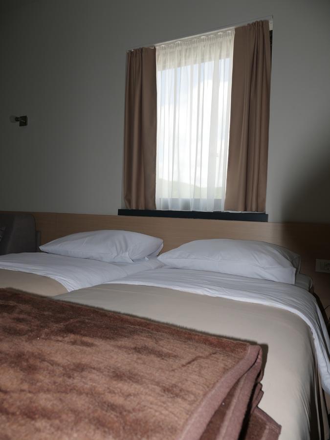 Hotel Lika Sjever Brinje エクステリア 写真